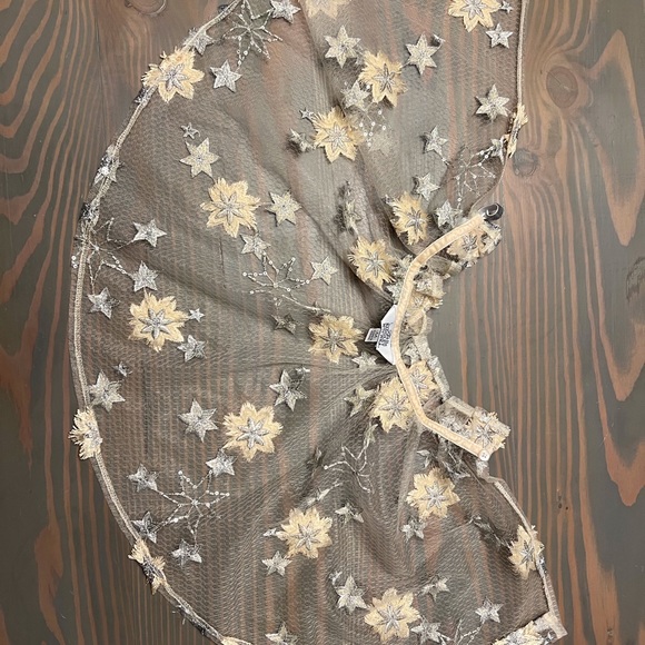 BNWOT Badgley Mischka Cape - Picture 3 of 11